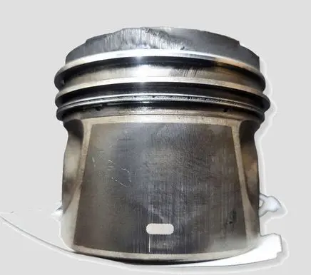 Volvo V70 Piston D5244T