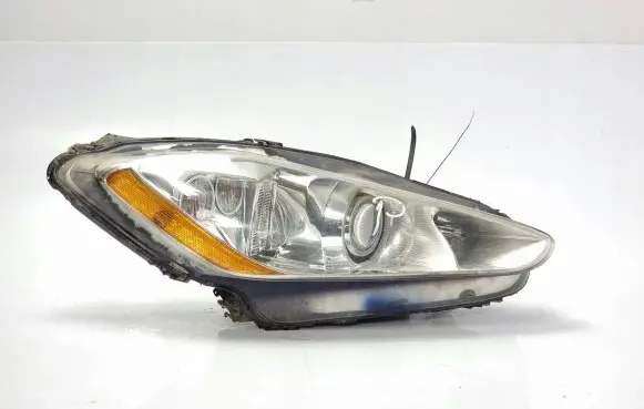 Ford Fiesta Headlight/headlamp