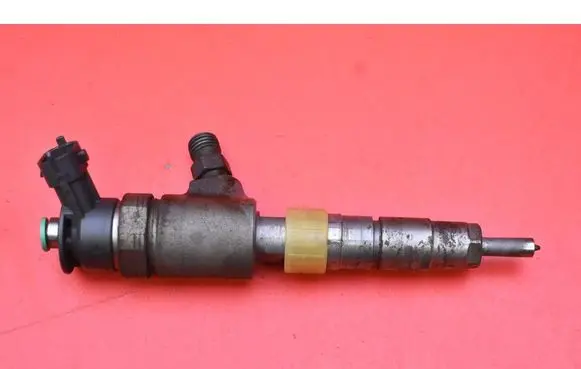 Fuel injector
