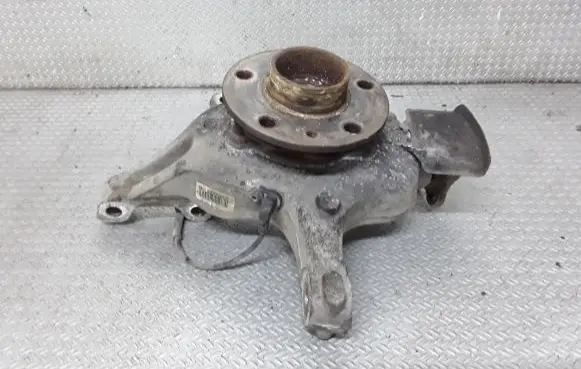 Renault Laguna III Front wheel hub spindle knuckle 400140005R