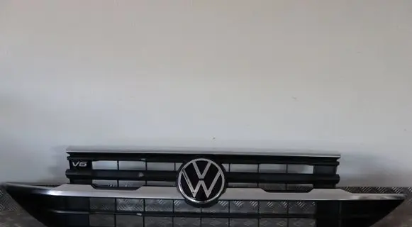 Volkswagen Amarok II Front bumper upper radiator grill N1WB-17G799-DA N1WB17G799DA
