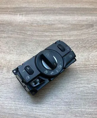 BMW 5 E60 E61 Light switch 6988555 019025