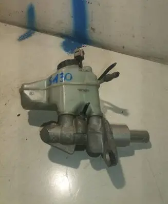 Brake fluid reservoir
