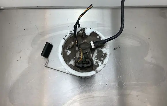 Ford Focus In-tank fuel pump 0580200065 BV619H307JA