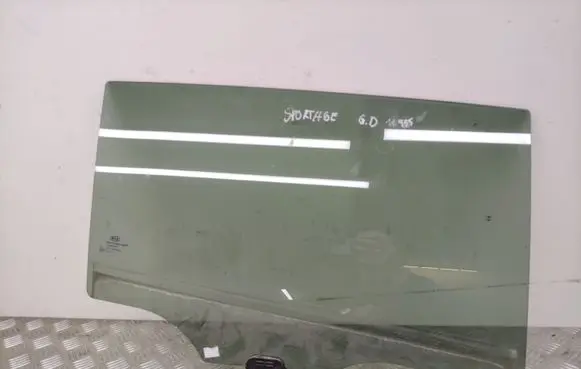 KIA Sportage Rear door window glass