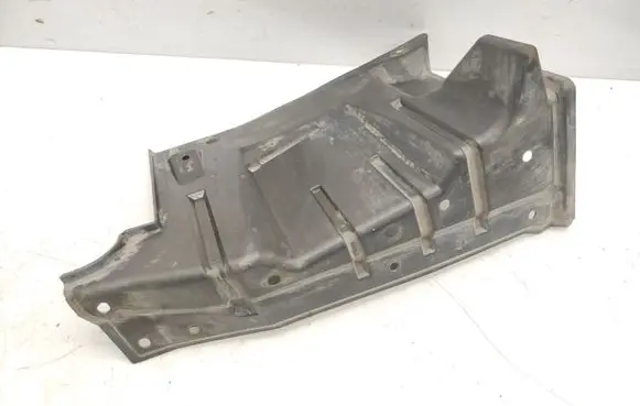 Mitsubishi Outlander Engine splash shield/under tray 5370A595