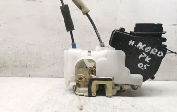 Honda Accord Front door lock