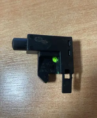 Skoda Octavia Mk2 (1Z) Hand parking brake sensor 1J0947561