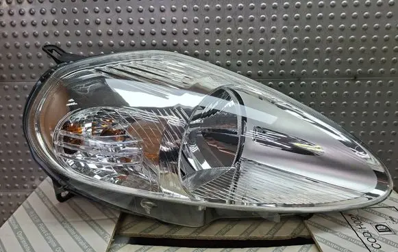 Fiat Grande Punto Headlight/headlamp S26340735 51718161