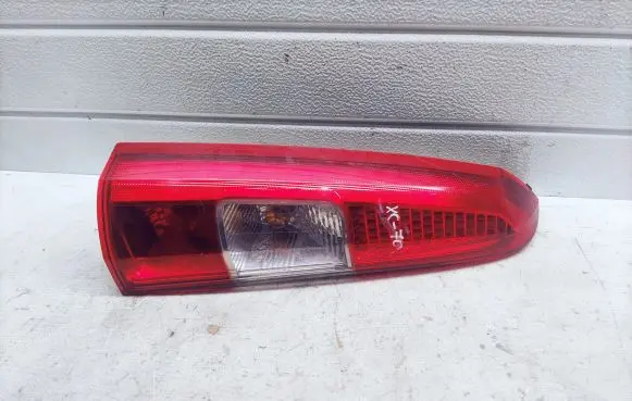 Volvo V70 Rear/tail lights 160985