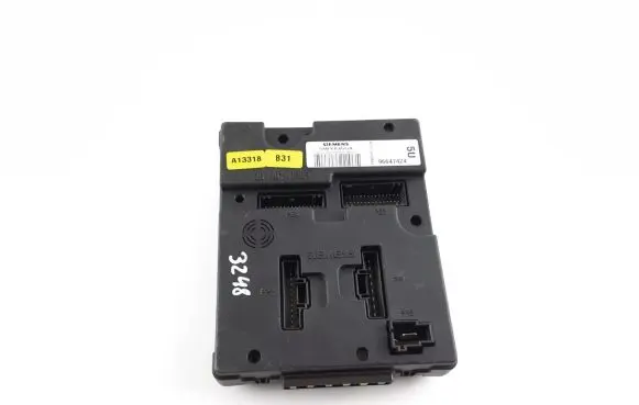 Chevrolet Epica Comfort/convenience module 96647424 5WY8155A