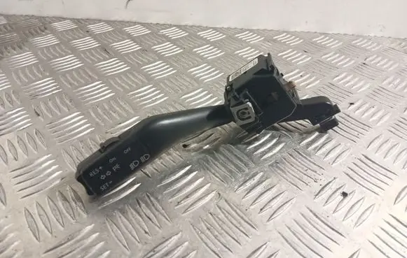 Volkswagen Touran I Indicator stalk 1K0953513A