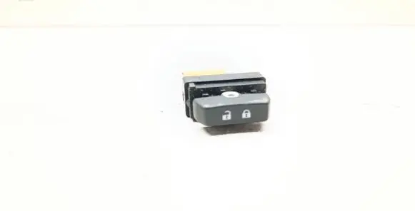 Opel Mokka Central locking switch button 