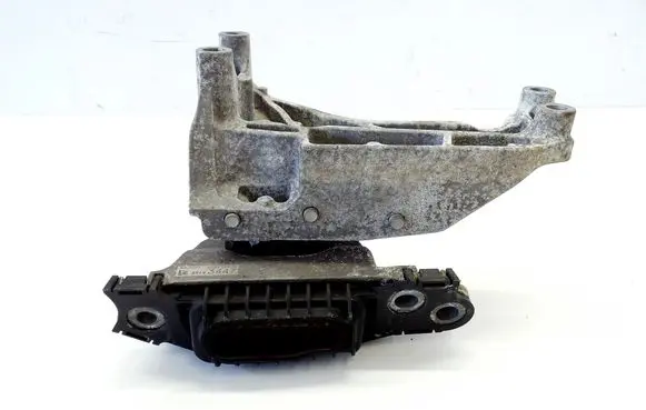 Opel Astra K Engine mount bracket 39193447 42496557