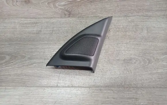 Volvo V70 Front door high frequency speaker 30781066