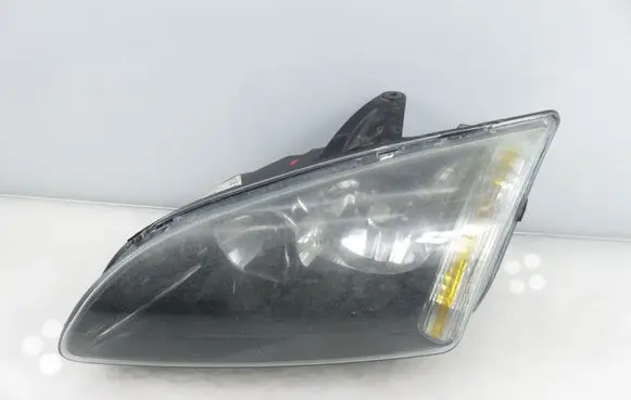 Ford Focus Headlight/headlamp 4M5113W030JB