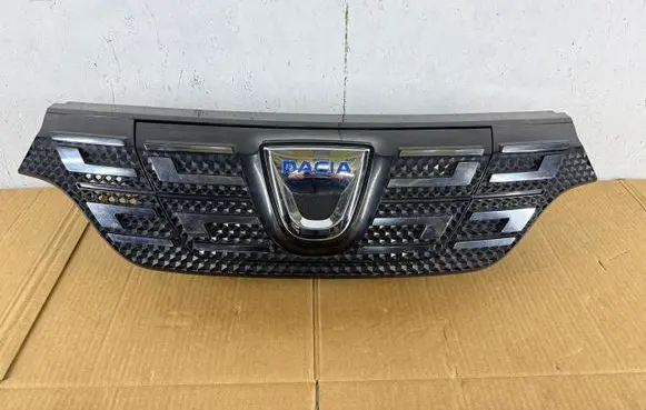 Dacia Spring Front bumper upper radiator grill 623105273R