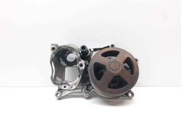 BMW 3 E90 E91 Water pump 