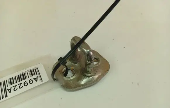 Renault Vel Satis Rear door lock loop/hook striker