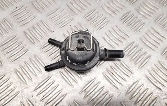 Porsche Panamera (970) Coolant heater control valve 7P5121671