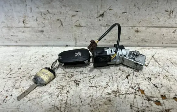 Peugeot 508 Ignition lock 9663123380