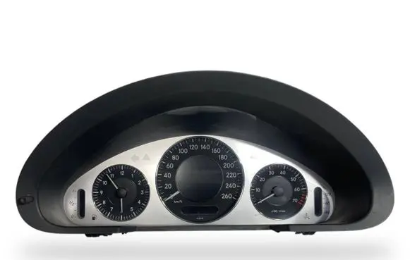Mercedes-Benz E W211 Speedometer (instrument cluster) A2115407147 A2116890439