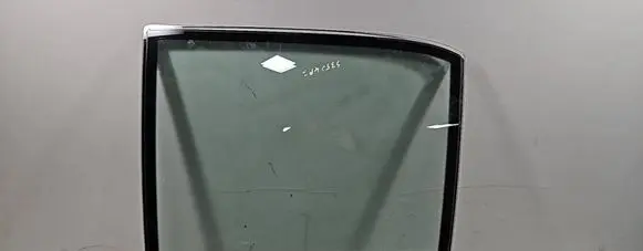 Rear door window glass