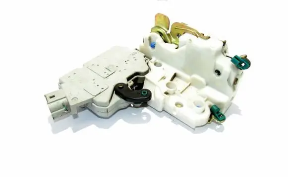 Nissan Primera Front door lock