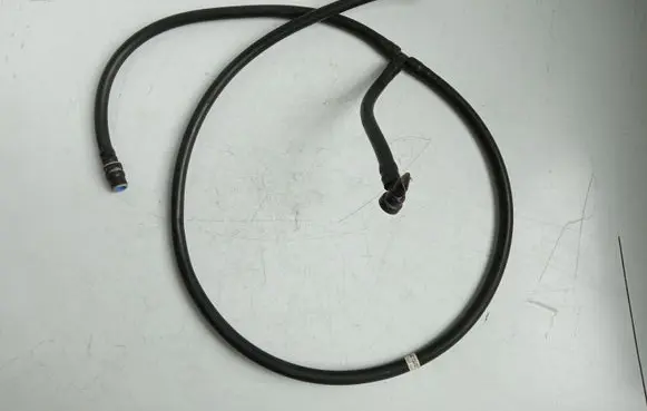 BMW 7 F01 F02 F03 F04 Headlight washer hose/pipe 7182525