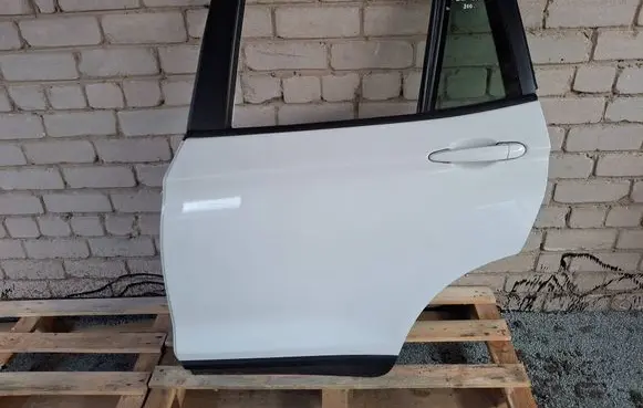 Rear door