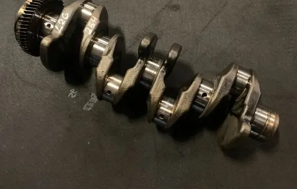 Mercedes-Benz C W204 Crankshaft A65125