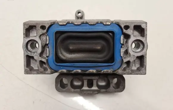 Audi A3 S3 8P Engine mount bracket 1K0199262