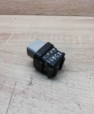 Toyota Corolla E120 E130 Glow plug pre-heat relay 2861067010 1567008671