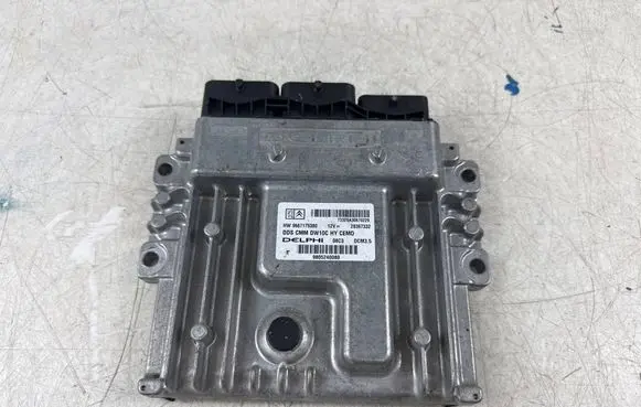 Peugeot 3008 I Engine control unit/module 9667175380