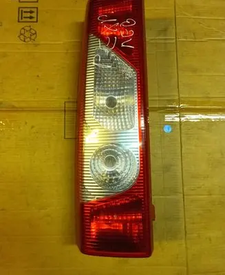 Peugeot Expert Rear/tail lights