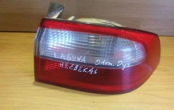 Renault Laguna II Rear/tail lights 8200002474
