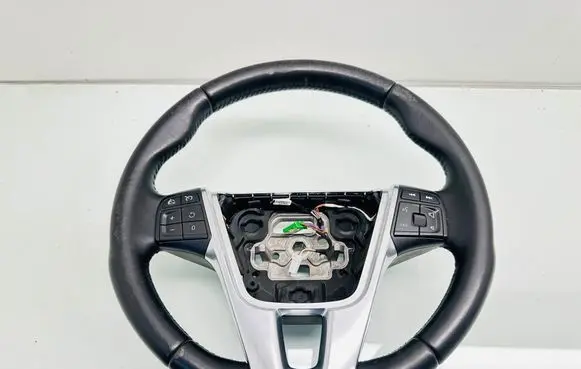Volvo V60 Steering wheel 34220709A 34220710A