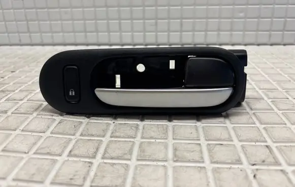 Mazda CX-7 Front door interior handle 8731E7D