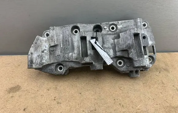 BMW X3 F25 Generator/alternator bracket 8506863 11168506863