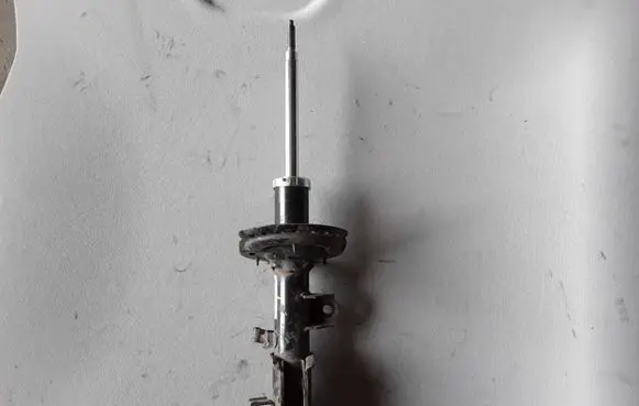 KIA Rio Front shock absorber/damper 54660-1W052
