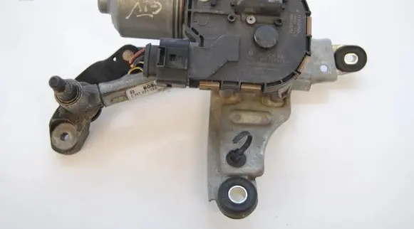 Volkswagen Jetta V Rear window wiper motor 