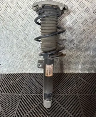BMW 4 F32 F33 Front shock absorber/damper 6856627