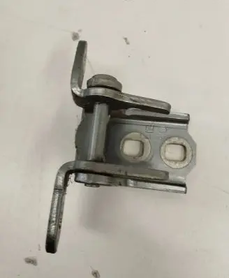 Opel Insignia A Rear door lower hinge A046574
