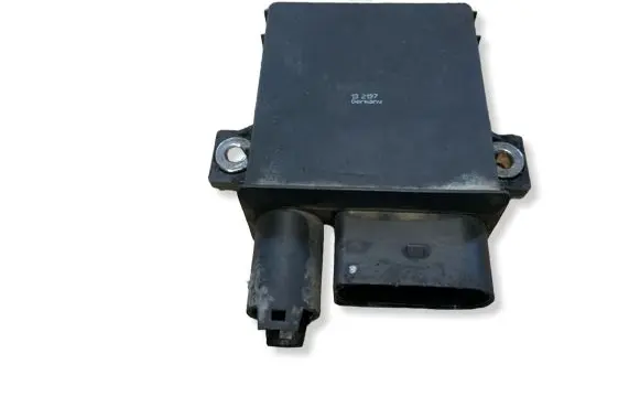 BMW X5 E70 Glow plug pre-heat relay 132197