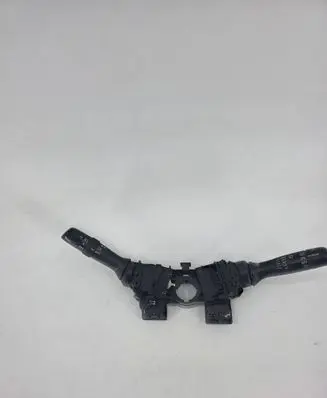 Toyota Yaris Wiper turn signal indicator stalk/switch 0D090 17F143