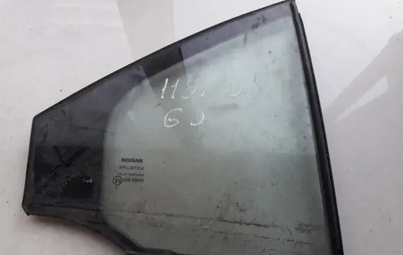 Nissan Primera Rear vent window glass 