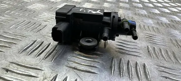 Ford Kuga II Turbo solenoid valve 9808206880