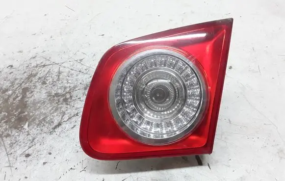 Volkswagen Jetta V Tailgate rear/tail lights 983152