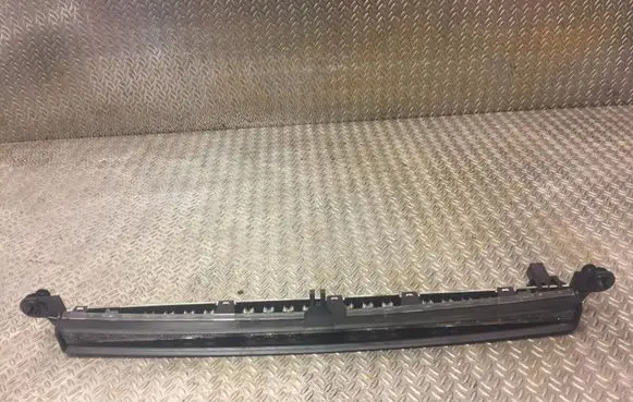 Mercedes-Benz C W203 Third/center stoplight 2038200456 A2038200456