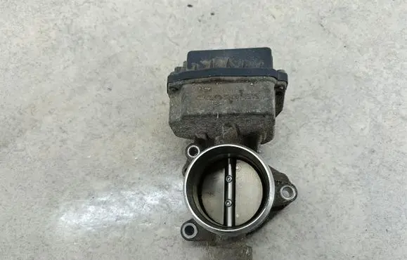 Citroen C4 Grand Picasso Throttle body valve 9650787380